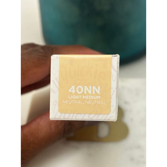 Urban Decay Stay Naked Quickie Multi-Use Concealer NIB 40NN Light Medium 0.55 oz - Picture 4 of 5